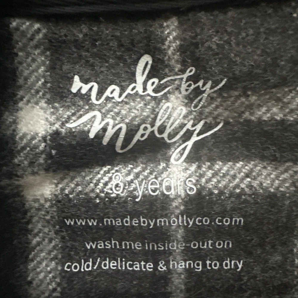 Adorable Black and White Plaid Shacket - Picture 2 of 9